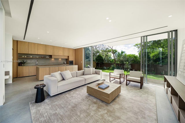2 of 27 - 6800 Sw 83rd Pl, Miami, FL