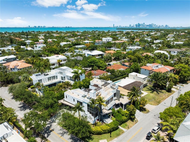 4 of 48 - 548 Fernwood Rd 548, Key Biscayne, FL