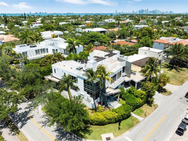 5 of 48 - 548 Fernwood Rd 548, Key Biscayne, FL