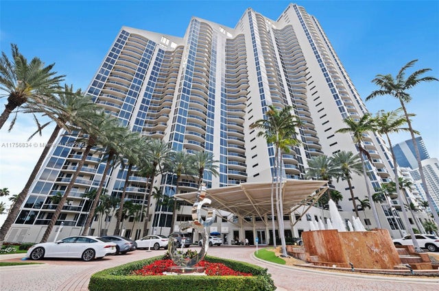 5 of 47 - 17555 Collins Ave 1607, Sunny Isles Beach, FL