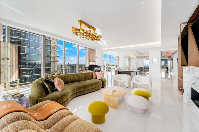 4 of 32 - 17975 Collins Ave N2401, Sunny Isles Beach, FL