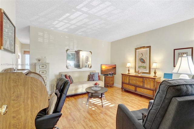 2 of 28 - 17001 Ne 13th Ave 308, Miami, FL