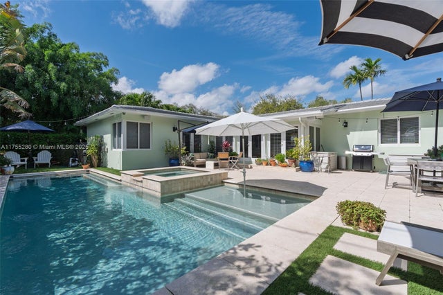 1 of 32 - 590 Ne 52nd Ter, Miami, FL