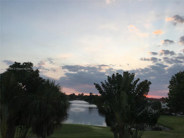 2 of 10 - 411 S Hollybrook Dr 308, Pembroke Pines, FL