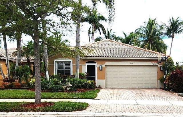 1 of 23 - 1674 Orion Ln, Weston, FL