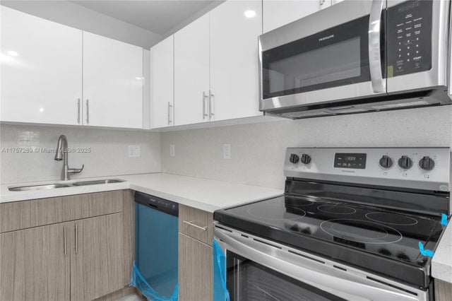 2 of 24 - 11930 Ne 19th Dr 1, North Miami, FL