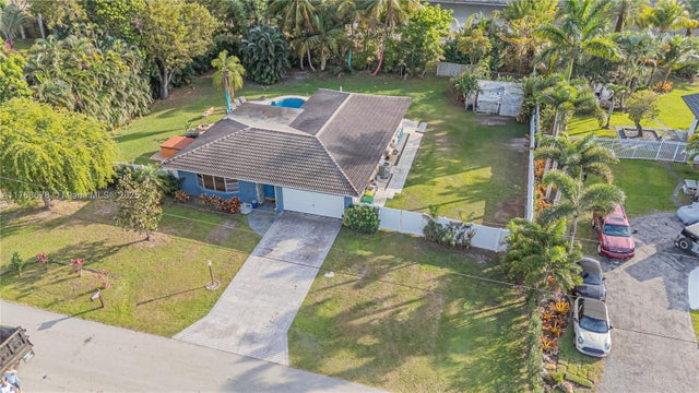 2 of 48 - 11400 Tara Dr, Plantation, FL