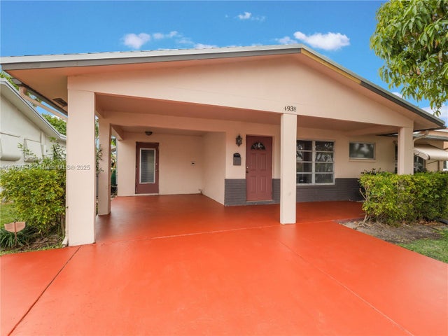 1 of 46 - 4938 Nw 48th Ave, Tamarac, FL