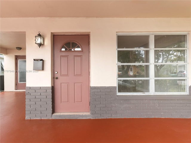 4 of 46 - 4938 Nw 48th Ave, Tamarac, FL
