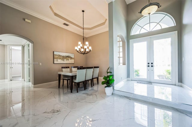 4 of 32 - 2974 W Fontana Ct, Royal Palm Beach, FL