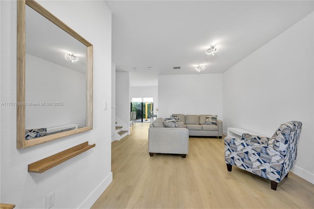 3 of 21 - 4671 Santa Cruz Way 4671, Davie, FL