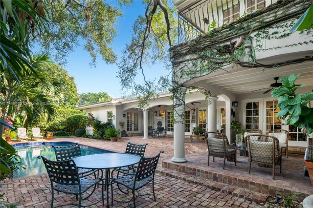 4 of 37 - 1255 Algardi Ave, Coral Gables, FL