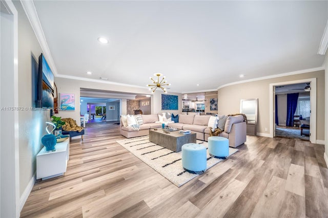 2 of 40 - 1652 Ne 39th St, Oakland Park, FL