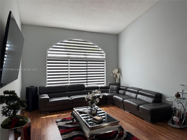 5 of 27 - 16146 Sw 86th Ter, Miami, FL
