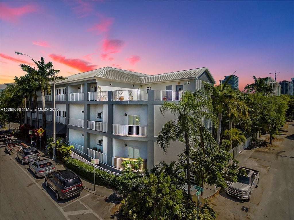 2734 Bird Ave 310, Miami