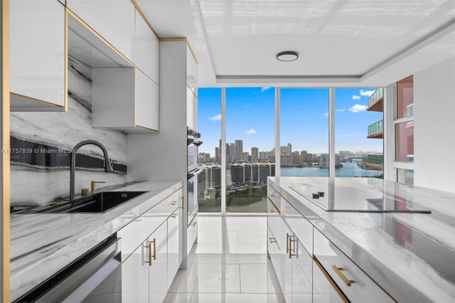 1 of 47 - 3370 Hidden Bay Dr 3311, Aventura, FL
