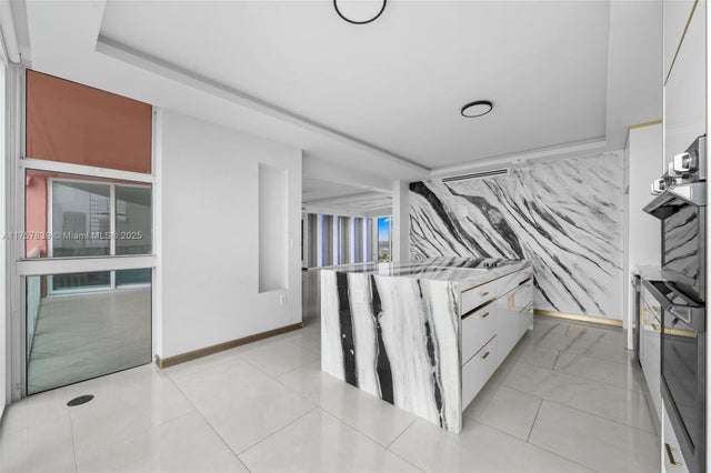 4 of 47 - 3370 Hidden Bay Dr 3311, Aventura, FL