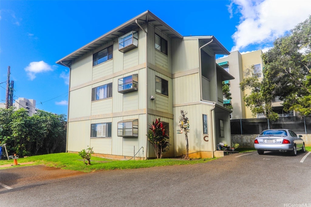(unit #c/3) 1540 Magazine Streets, Honolulu
