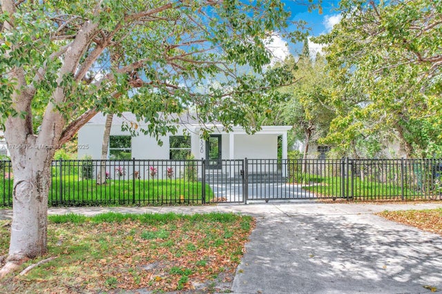 2 of 70 - 4520 Nw 3rd Ave, Miami, FL