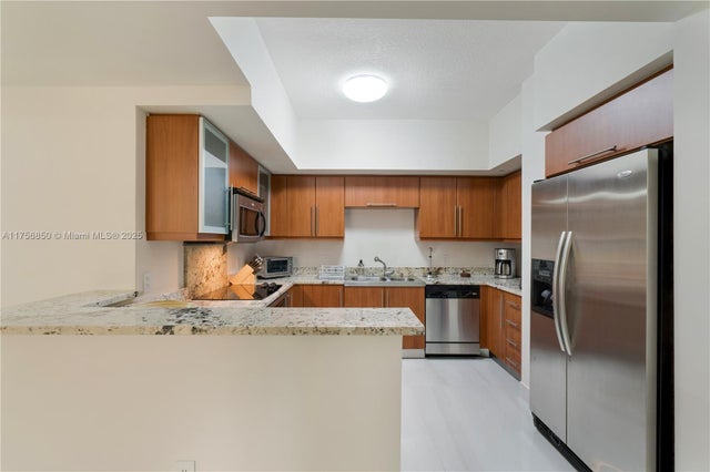 4 of 21 - 888 S Douglas Rd 404, Coral Gables, FL