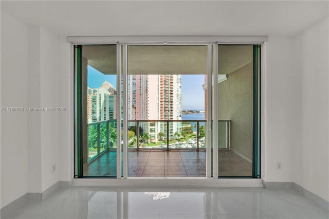 3 of 26 - 3340 Ne 190th St 1108, Aventura, FL