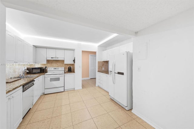 5 of 16 - 2500 Parkview Dr 812, Hallandale Beach, FL