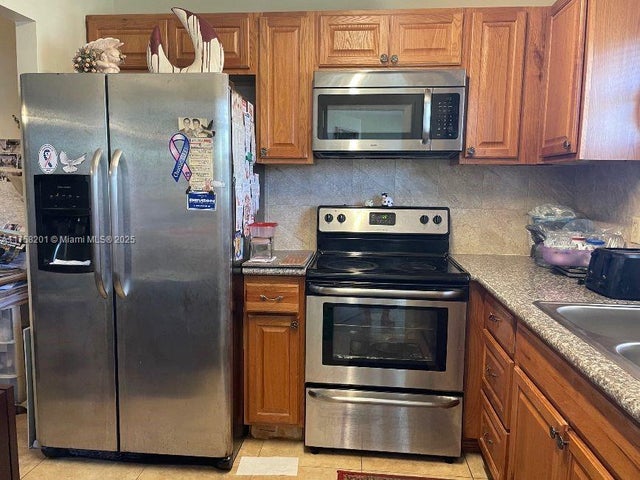 2 of 5 - 5300 Washington St Q204, Hollywood, FL