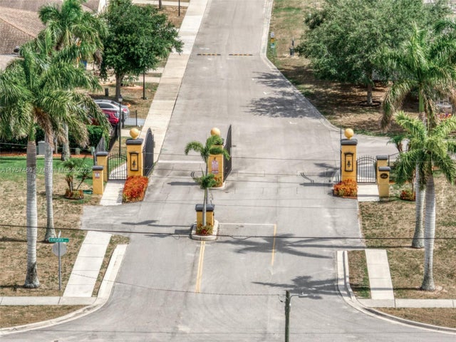 3 of 44 - 1434 Las Villas Blvd, Sebring, FL