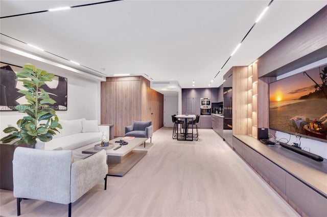 2301 Collins Ave 432, Miami Beach