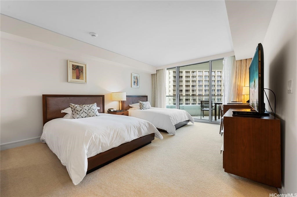 (unit #1310) 223 Saratoga Road, Honolulu