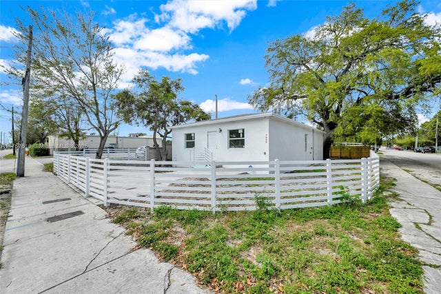 2 of 42 - 7990 Nw 8th Ave, Miami, FL
