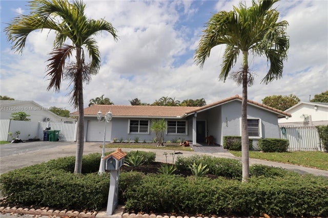 1 of 34 - 5250 Sw 133rd Ave, Miami, FL