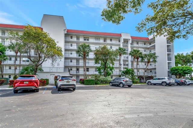 1 of 80 - 3597 Birdie Dr 107, Lake Worth, FL