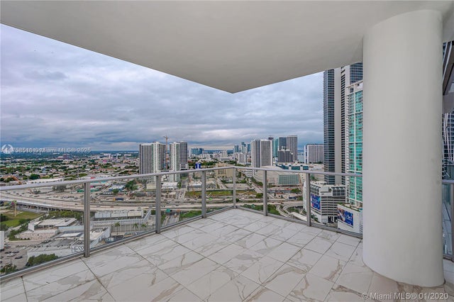 1 of 24 - 851 Ne 1st Ave 2600, Miami, FL