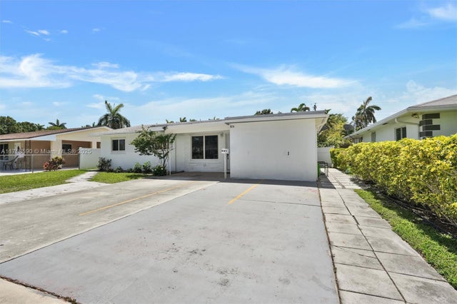 2 of 58 - 814 Ne 4th St, Hallandale Beach, FL