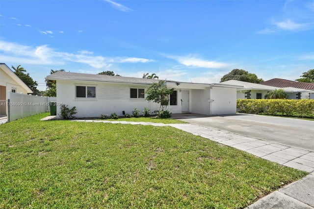 3 of 58 - 814 Ne 4th St, Hallandale Beach, FL