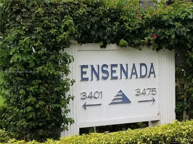 3 of 34 - 3475 N Country Club Dr 610, Aventura, FL