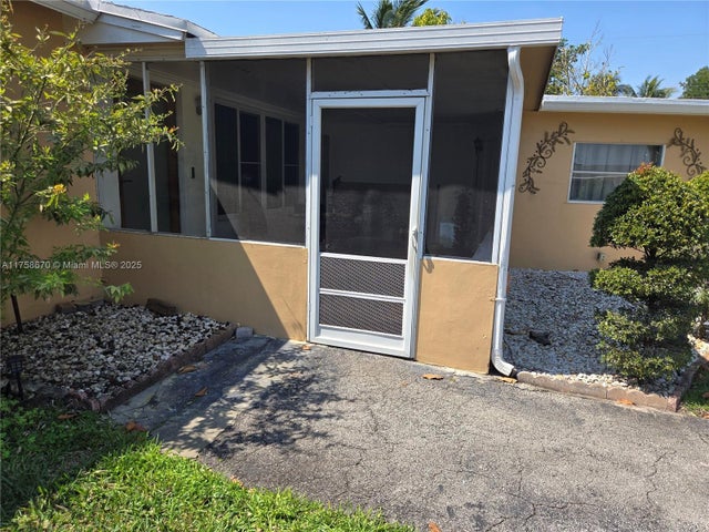 3 of 25 - 6840 Nw 8th St, Margate, FL