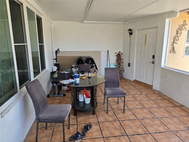 4 of 25 - 6840 Nw 8th St, Margate, FL