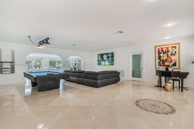 5 of 28 - 1975 Ixora Rd, North Miami, FL