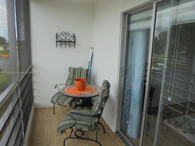 3 of 32 - 400 Brighton J 400, Boca Raton, FL