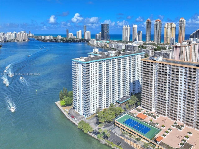 3 of 34 - 301 174th St. 919, Sunny Isles Beach, FL