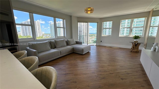 1 of 34 - 20000 E Country Club Dr 1016, Aventura, FL
