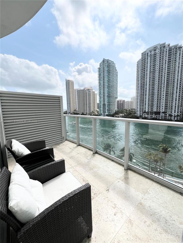 3 of 23 - 300 S Biscayne Blvd L-814, Miami, FL