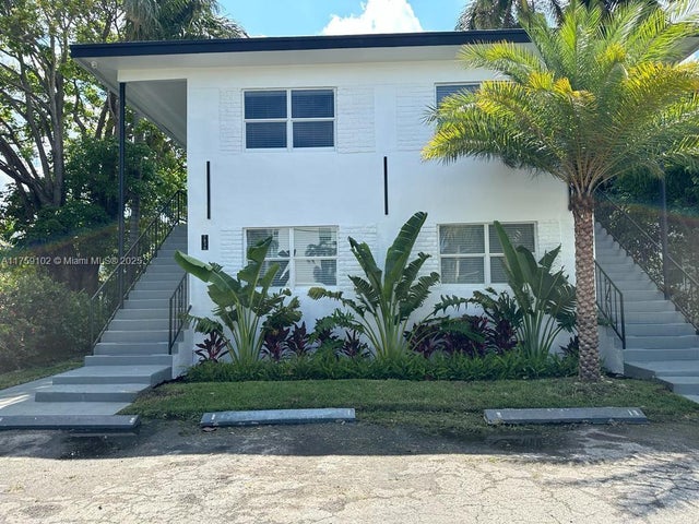 1 of 27 - 7836 Ne Bayshore Ct, Miami, FL