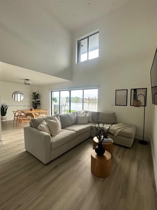 4 of 37 - 1351 Sw 124th Ct B5, Miami, FL