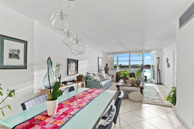 3 of 12 - 6770 Indian Creek Dr 5k, Miami Beach, FL