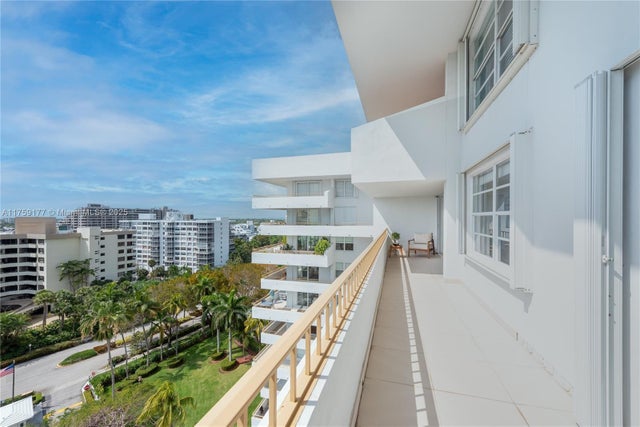 4 of 24 - 155 Ocean Lane Dr 1113, Key Biscayne, FL