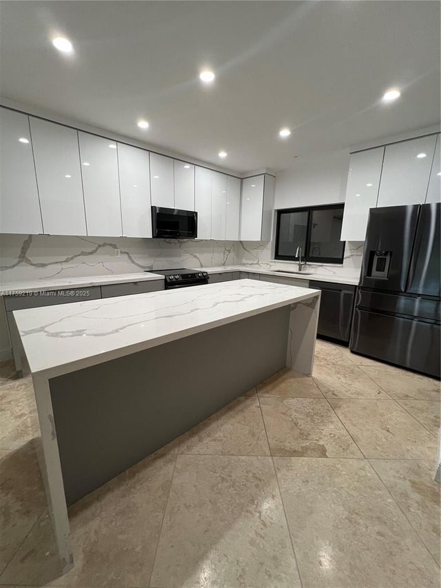 1 of 16 - 9008 Sw 62nd Ter 7-a, Miami, FL