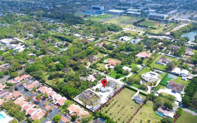 1 of 15 - 11295 Sw 93rd St, Miami, FL